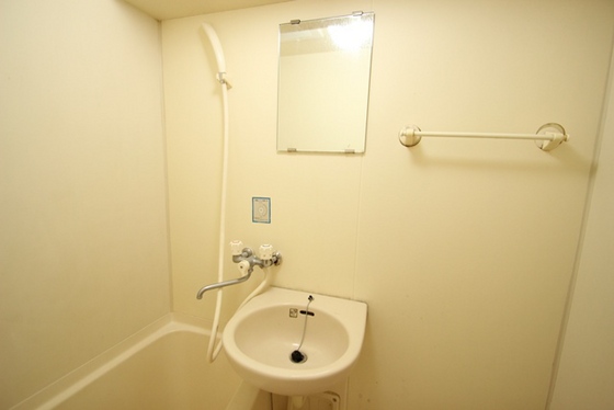 洗面設備　※別部屋の写真です