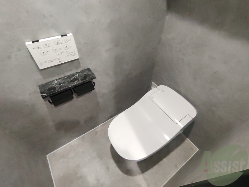 トイレ　トイレは綺麗でウォッシュレットも付いて快適にお使い頂けます。