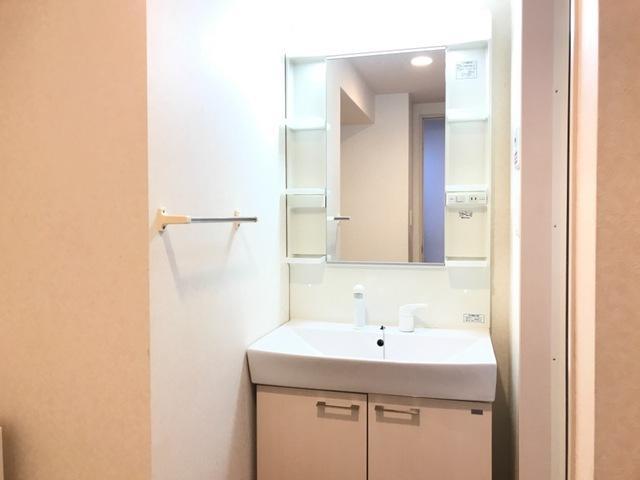 洗面設備　洗髪洗面化粧台