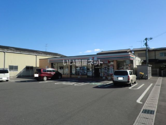 コンビニ　セブンイレブン 桑名大福店（コンビニ）まで597m