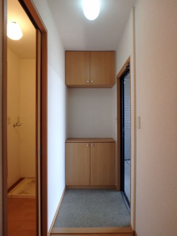 玄関　図面と現状に相違がある場合には現状を優先