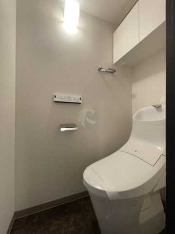 トイレ　レクシード神楽坂