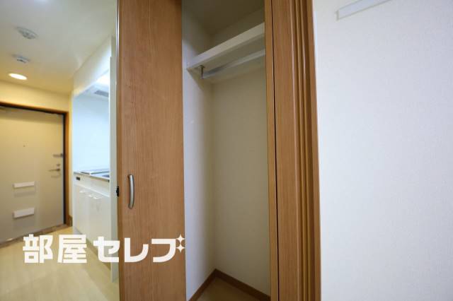 収納　２０４号室写真