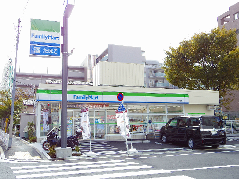 コンビニ　ファミリーマート 木場六丁目店（コンビニ）まで378m
