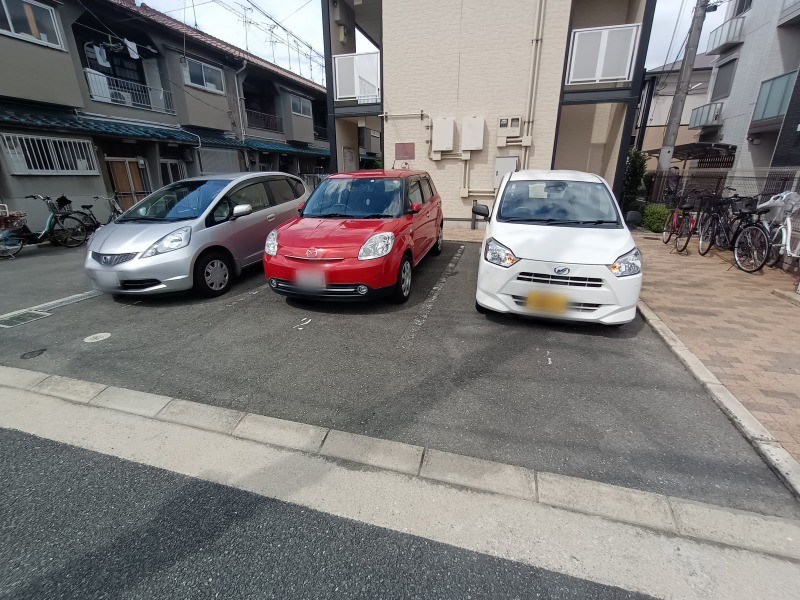 その他　駐車場は別途料金が必要です。