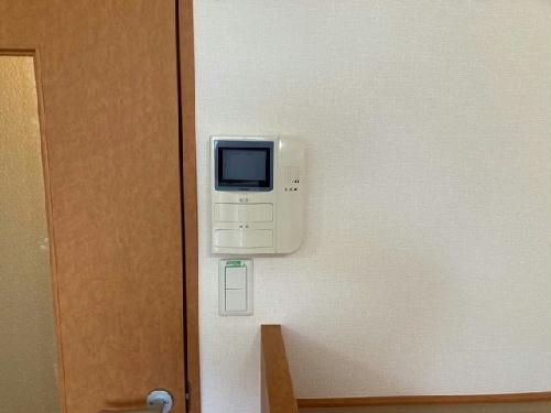 セキュリティ　モニター付きインターホン