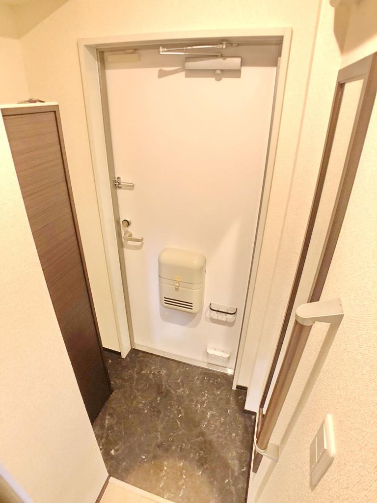 玄関　★見学希望等はタウンハウジング中央林間店までお気軽に♪★