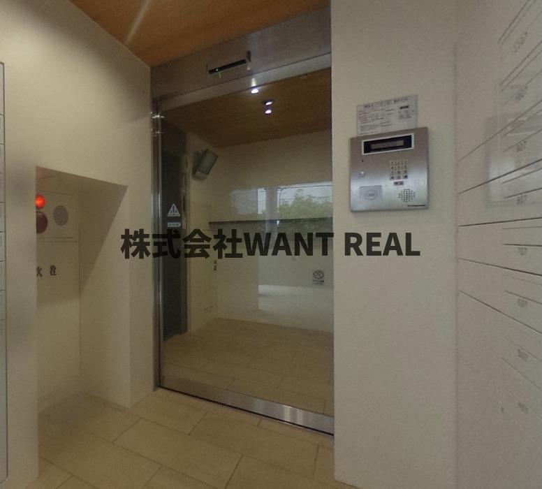 ロビー　落ち着いたロビーです