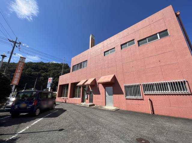 銀行　おかやま信用金庫金川支店（銀行）まで206m