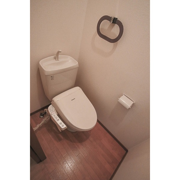 トイレ　同じ建物の別なお部屋