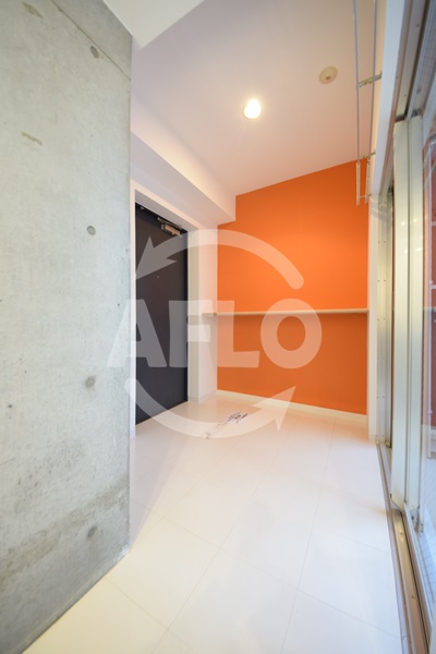 玄関　ルクレ堺筋本町レジデンス　玄関