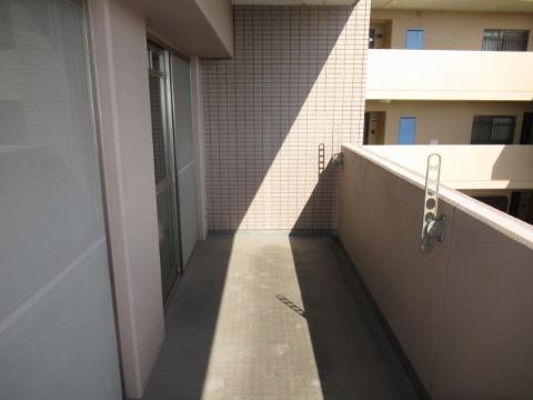 セリーゼ茨木　バルコニー　ベランダ