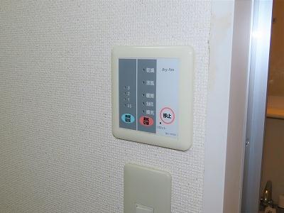 洗面設備　浴室乾燥機能付き