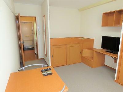 居室・リビング　ハイベッドタイプのお部屋です