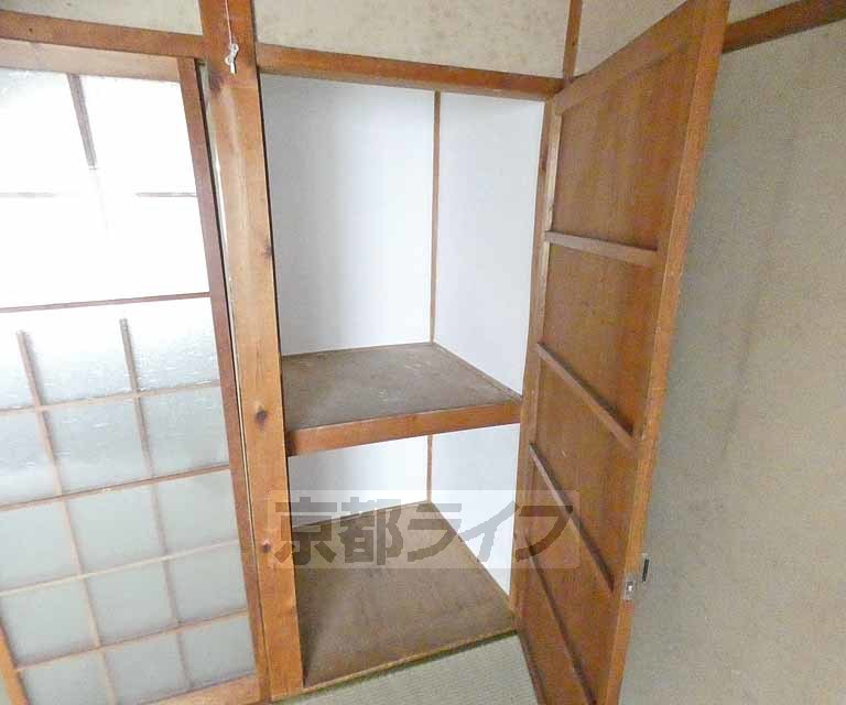 収納　奥行のある収納