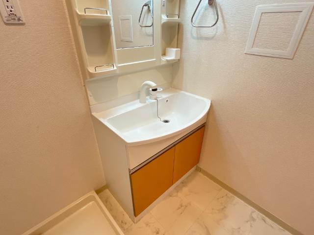 洗面設備　洗髪洗面化粧台