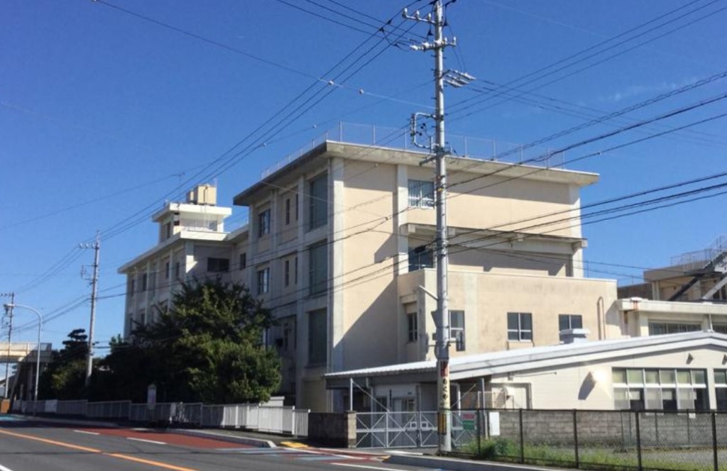 中学校　浜松市立可美中学校（中学校）まで1044m