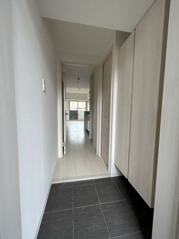 玄関　※同シリーズ物件参考写真