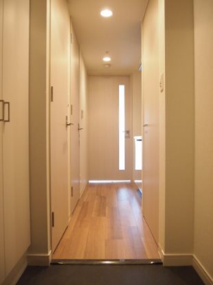 玄関　★見学予約受付中★