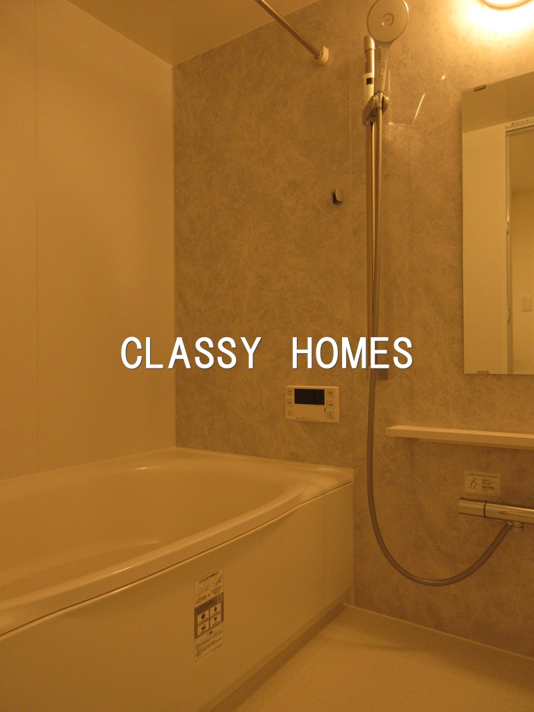 バス・シャワールーム　2008年竣工ホワイトタワー浜松町：追焚付き浴室