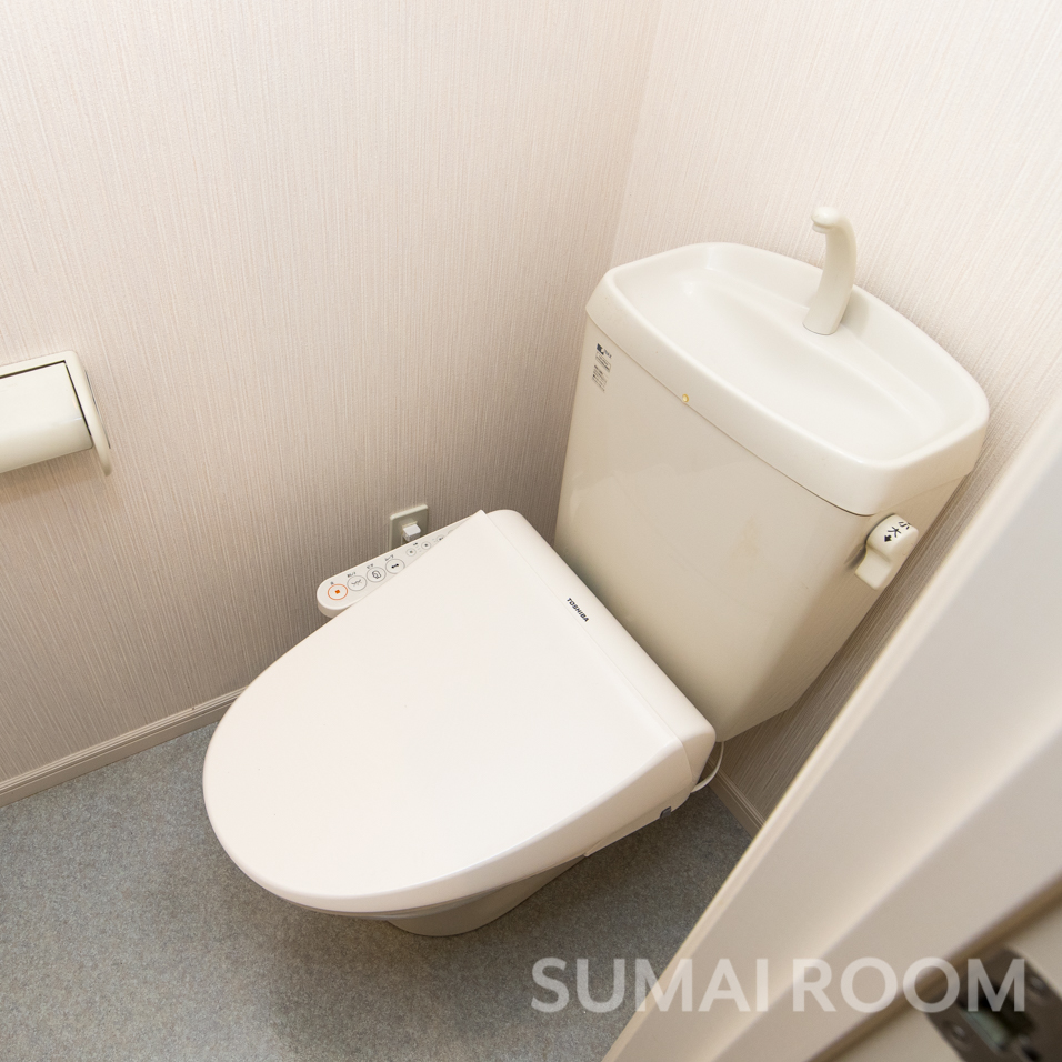 地下鉄空港線 姪浜駅 徒歩10分 2階建 築22年のトイレ写真