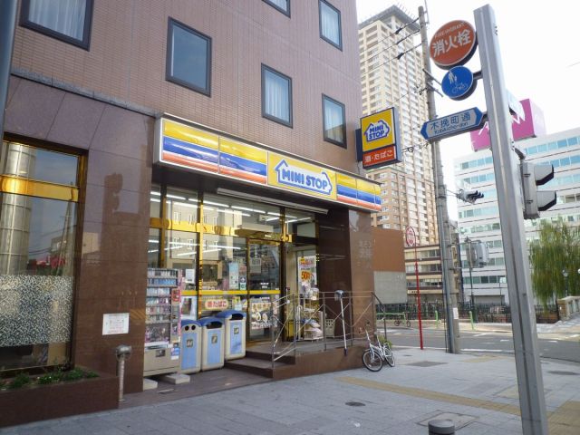 コンビニ　ミニストップ（コンビニ）まで130m