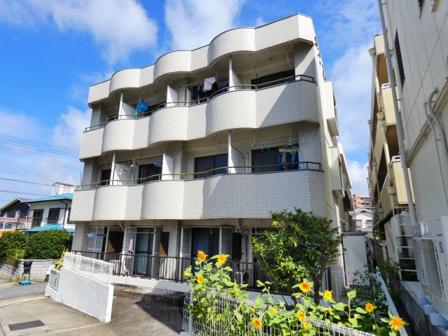 建物外観　メゾンUQ