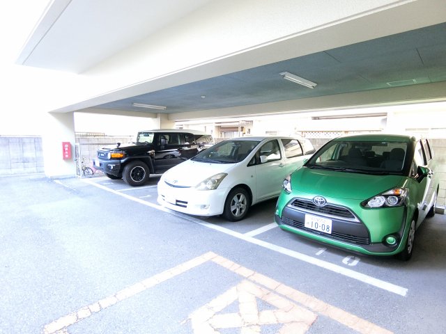 駐車場　詳細は、RISUMO江坂本店→06-6155-7137まで♪