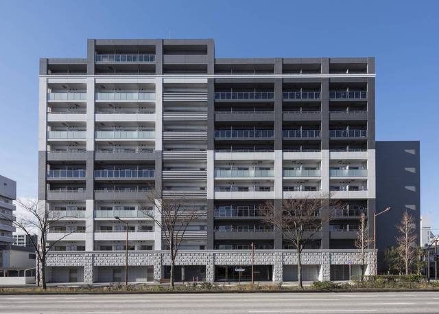 建物外観　エントランス・フロントサービス有