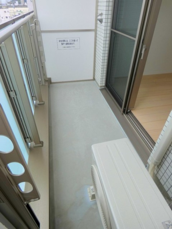 バルコニー　図面と現状に相違がある場合には現状を優先