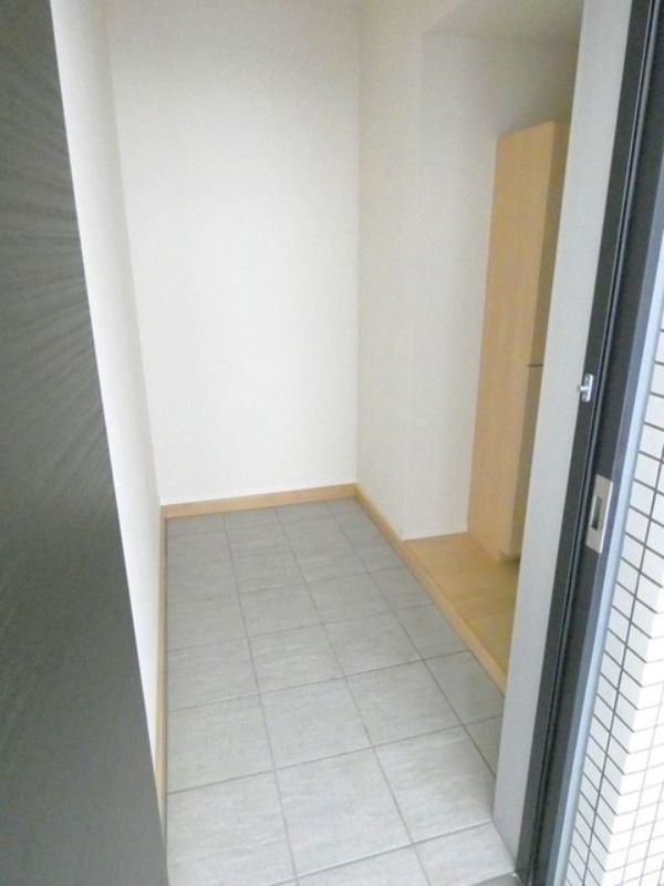 玄関　図面と現状に相違がある場合には現状を優先