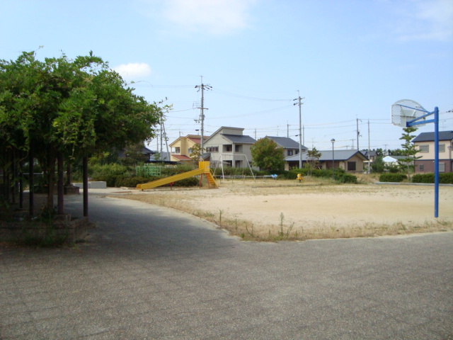 その他　駅前公園（その他）まで80m
