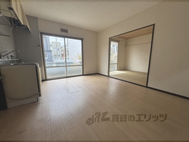 居室・リビング　リビング