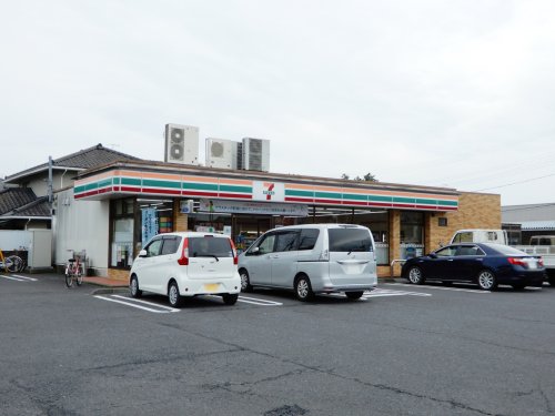 コンビニ　セブンイレブン　水戸見和２丁目店（コンビニ）まで560m