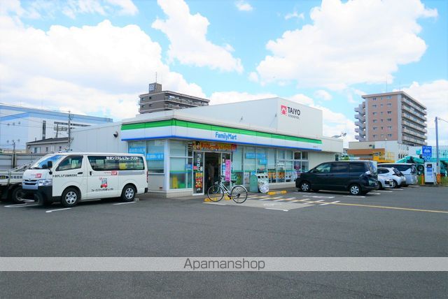コンビニ　ファミリーマート堺三宝町六丁店（コンビニ）まで444m