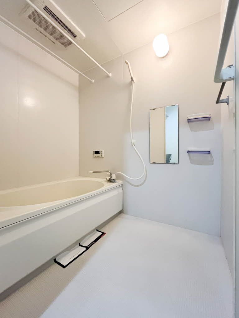 バス・シャワールーム　浴室です。（追い焚き機能、浴室乾燥機付き）