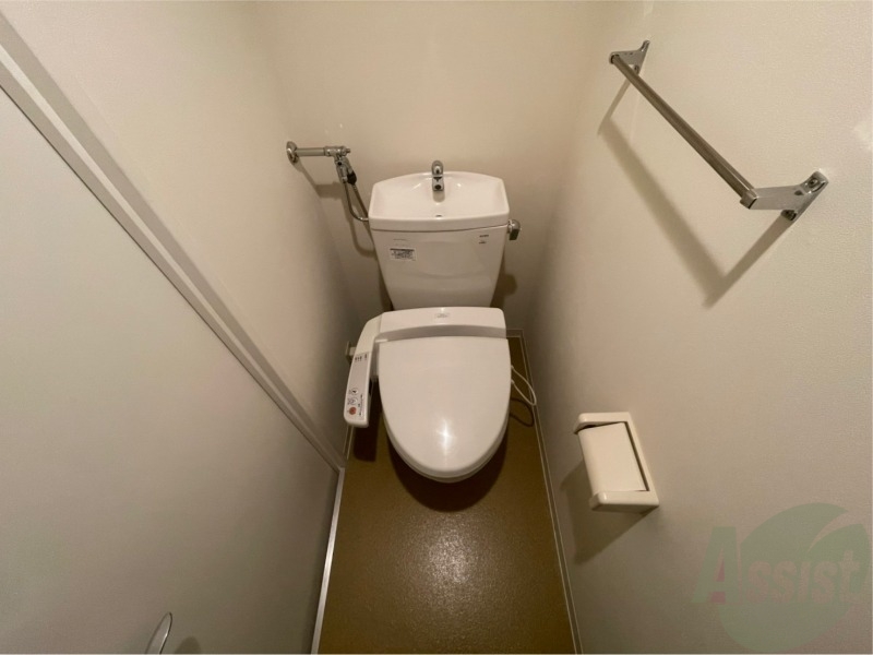 トイレ　トイレです。ウォシュレット付を探している方、おすすめです。