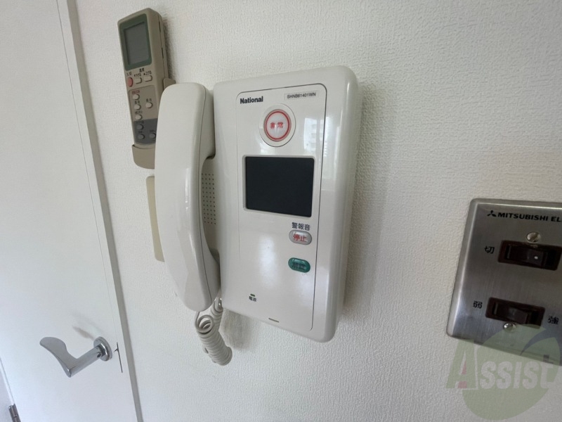 セキュリティ　ＴＶモニター付インターホンです。来客者の顔が見えるので安心！