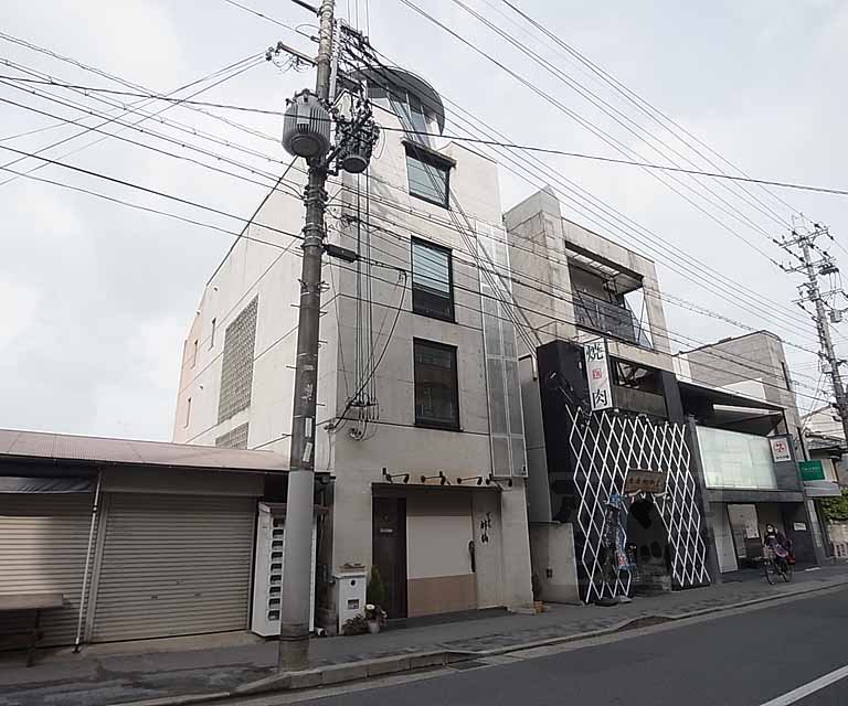 建物外観　お問い合わせは０７５－４１４－７８００まで