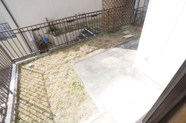 庭　お庭の付いた物件です