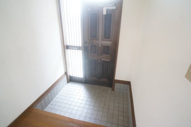 玄関　シンプルで使いやすい玄関です