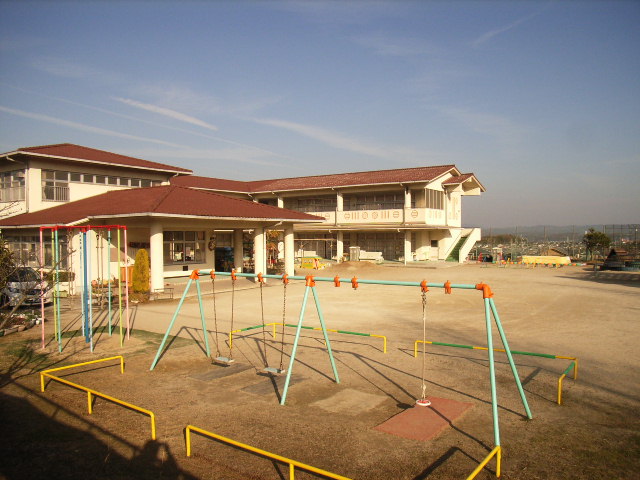 幼稚園・保育園　木津川市立高の原幼稚園（幼稚園・保育園）まで300m