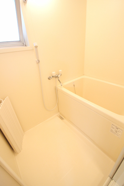 バス・シャワールーム　※別室の参考写真の為、現況優先です。