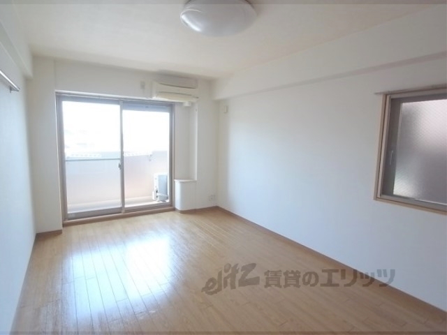 居室・リビング　洋室