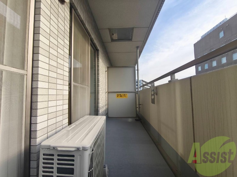 バルコニー　バルコニーです。洗濯物を干したり一息ついたりできますね！