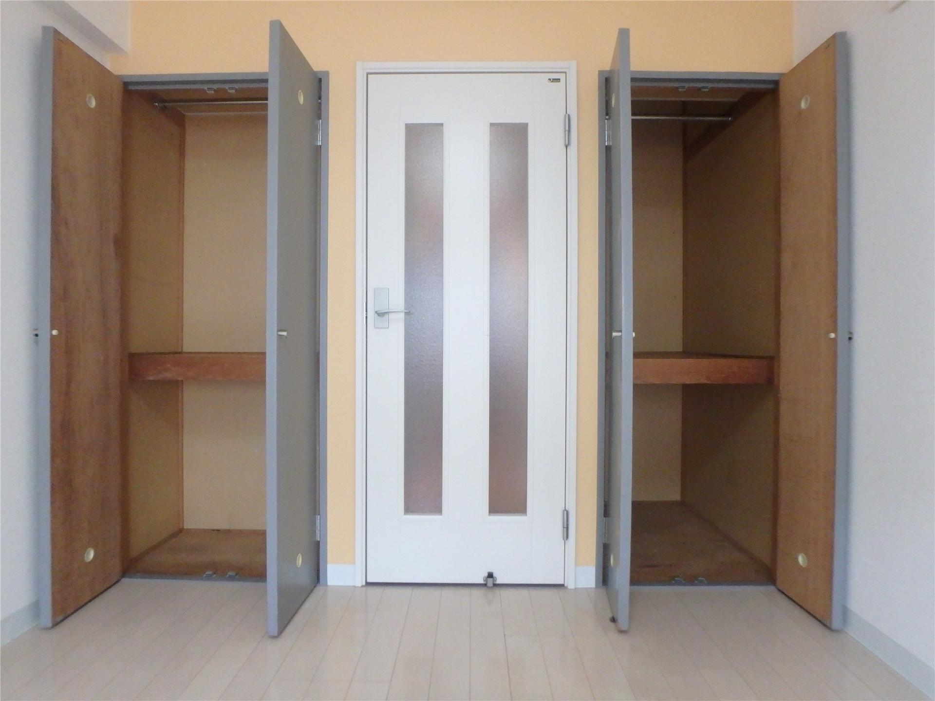 収納　２カ所収納があります