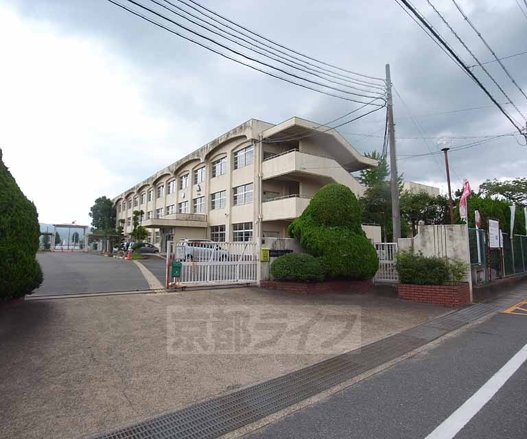 小学校　精北小学校（小学校）まで404m