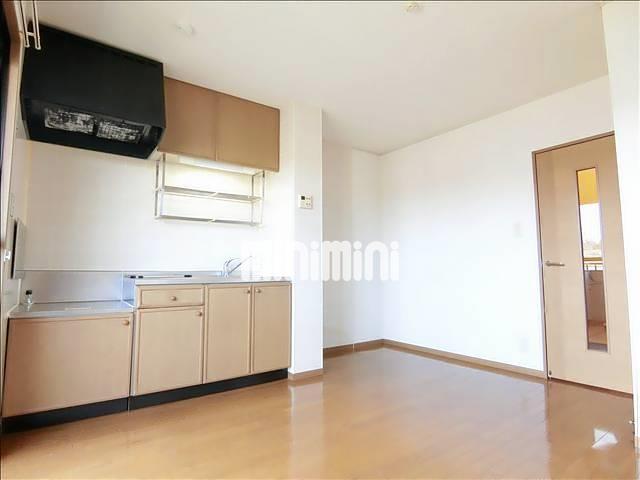 居室・リビング　７．５帖のダイニングキッチンです。