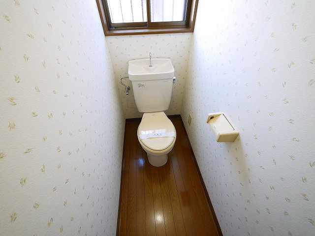 トイレ　清潔感のあるトイレです