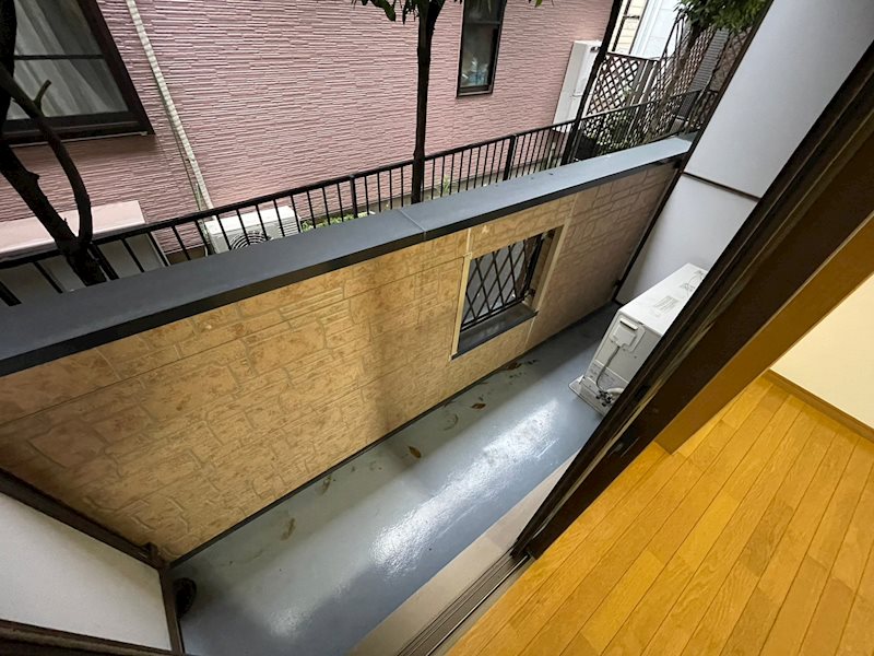 バルコニー　別部屋参考になります。
